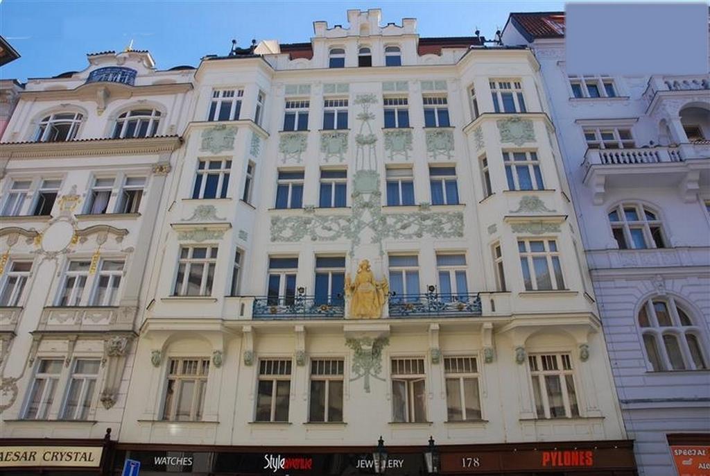 Charles IV Apartments Prag Exterior foto
