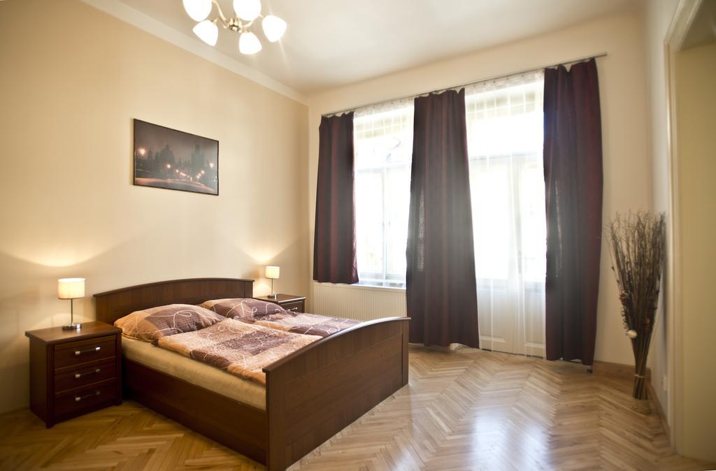 Charles IV Apartments Prag Exterior foto