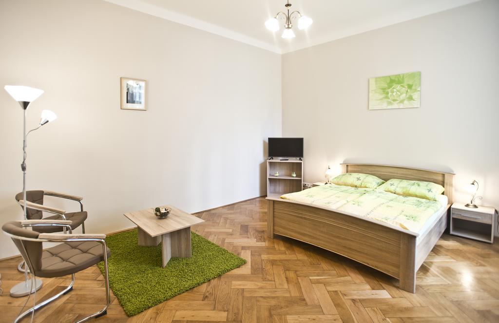 Charles IV Apartments Prag Exterior foto