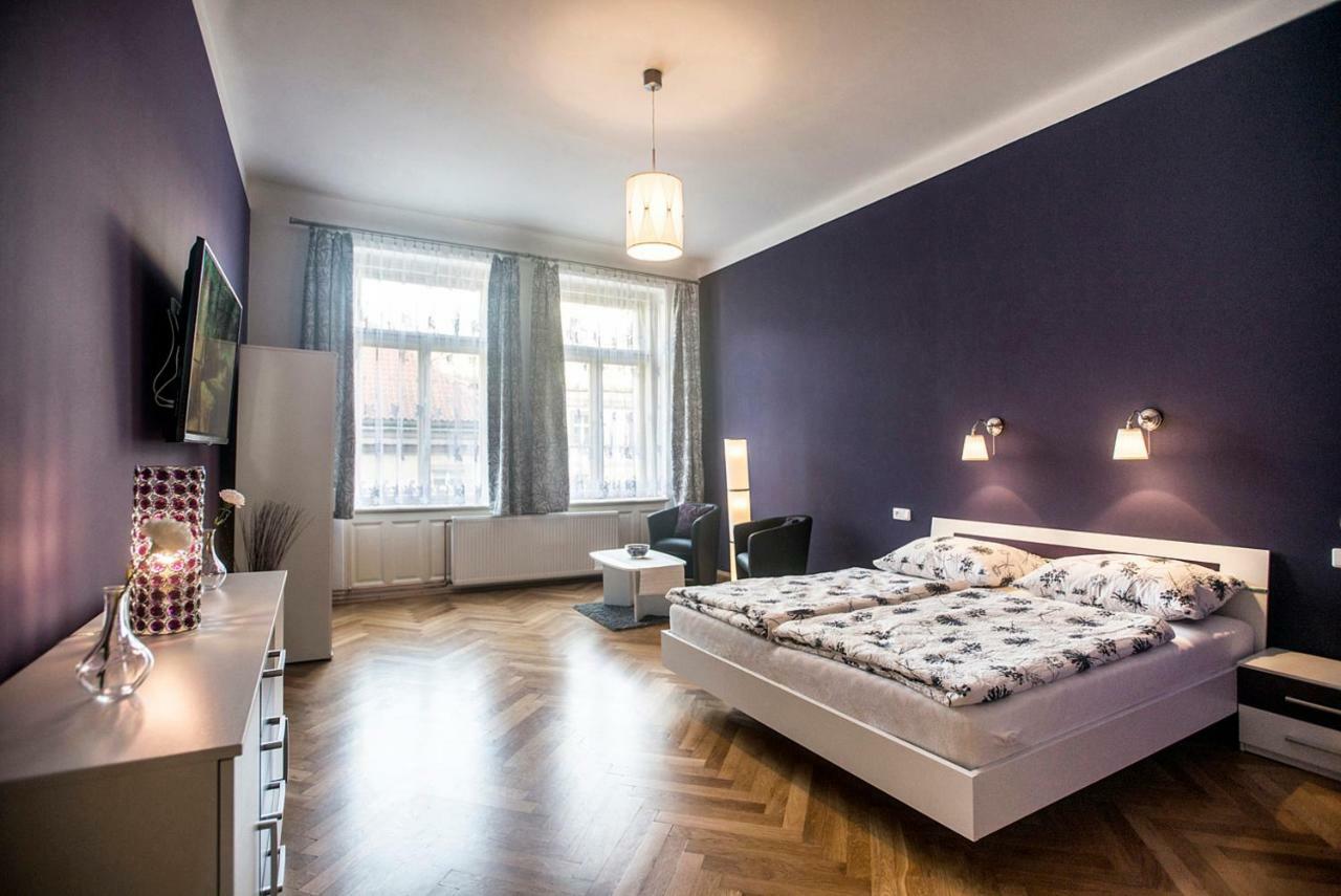 Charles IV Apartments Prag Exterior foto